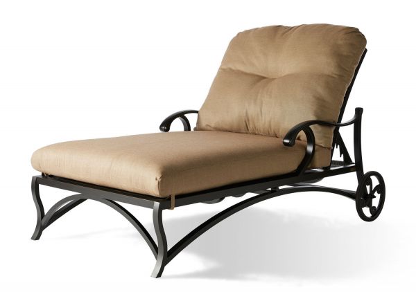 Volare Cushion Oversized Chaise Lounge