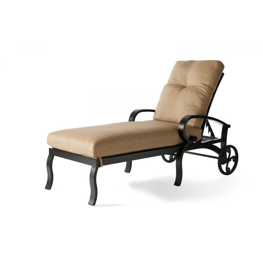 Salisbury Chaise Lounge