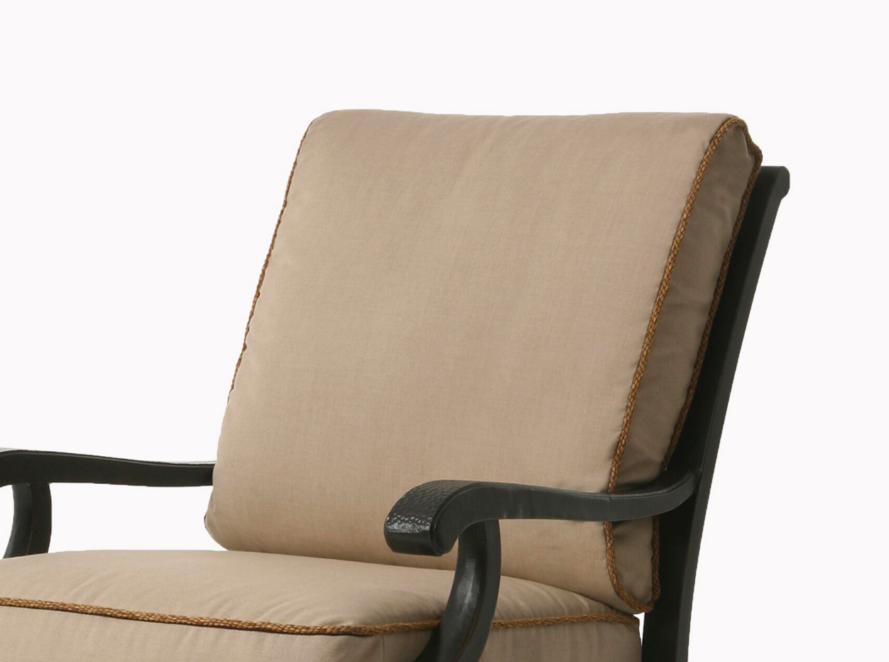 Mallin Outdoor Lounge Chair - Anthem